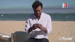 M6 vous présente comment envoyer une carte postale à partir de vos photos | Fizzer