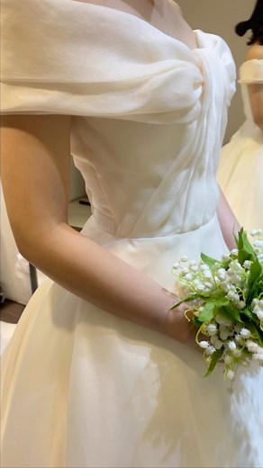 Bonne mariee wedding dress HK. Specialty, this dress is very hot & popular right now. free trial有三件 即時confirm仲有優惠♥️ 可以wts 94561312 了解詳情朗 #weddingown #weddinggownhk #weddingdress #weddingdresshk #weddingHK #HKwedding #bride #gloom #bigday #koreaweddingdress #koreanweddingdress #koreanweddingdressinHK #koreaweddingdressinHK #婚紗 #婚禮 #韓國婚紗 #韓式婚紗 | Bonne mariee wedding dress | Facebook