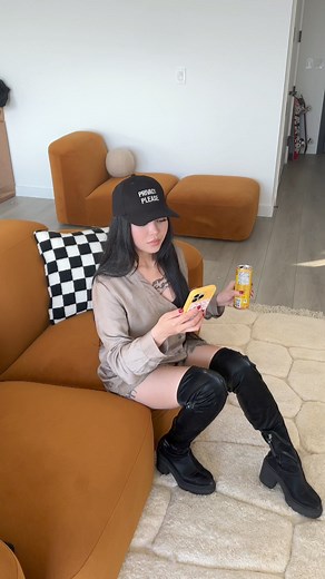 3.1M views · 123K reactions | I was testing if i could sing this rate mo 1-10 | Bella Poarch | Facebook