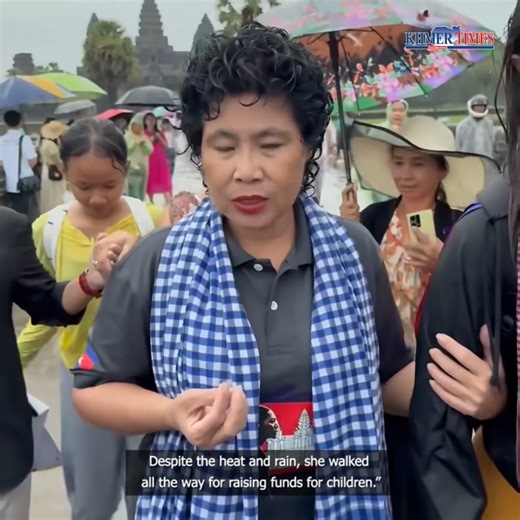 Synopsis: Model Koy Anna walks more than 300 km from Phnom Penh under the theme ‘Walking with Hope, Walking for Tourism.’ A former Cambodian beauty queen and model Koy Anna has completed her first walk to Angkor Wat temple in Siem Reap from Phnom Penh, traversing more than 300 km. Under the theme, “walking with Hope, walking for Tourism,” the 19-day journey was aimed at the welfare of children and people with disabilities in Cambodia, while promoting the Kingdom’s rich, safe, and peaceful touris