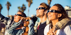How to safely watch the solar eclipse to prevent eye damage