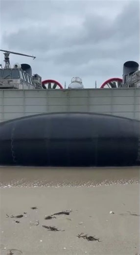 Hovercraft Surprise ✈️ #Su35 #Shorts