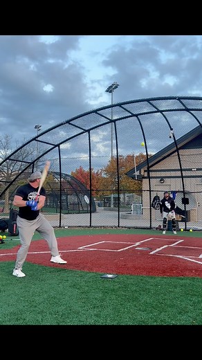 Live target practice 🎯 Billy Finch getting lit up with these too hefty balls Joshua Miron #AnarchyBatCo #SpiderzBattingGloves #slowpitchsoftball #baseball #softball | Billy Pearson