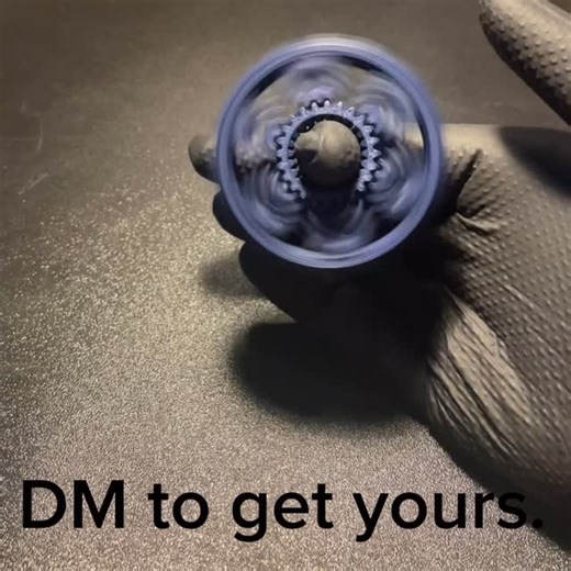 Gadget Craftz on Instagram: "Pocket-Size Gear Spinner You’ll Love#3DPrintedProducts #FidgetCollectors #3DPrintShop #GearFidget #smallbusinessuk"