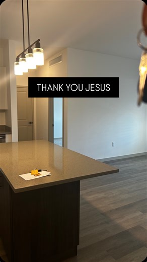 Randee Rae on Instagram: "A year ago, I felt like my life was over. I was so discouraged, my heart was heavy, I was starting over with 2 kids and I had no direction or plan.. I felt like I had nothing. The thing is, I surrendered my will and desired to Jesus and realized that if you have faith in God, you actually have everything you need. God never promised to give us an easy life but He did promise to never leave us and I can assure you, I am here for that reason alone. He never left and I nev