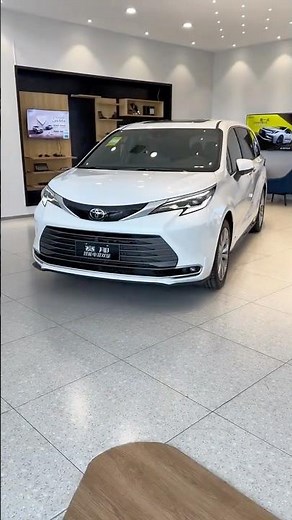 Car Tour: 2024 Toyota Sienna 2.5L Hybrid (Premium/Luxury Trim) #ToyotaSienna