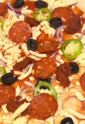 Loving these toppings lately!! #fyp #foryoupage❤️❤️ #pizza #pizzapizza #pizza