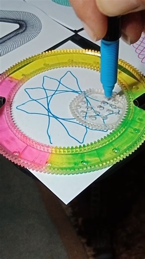 27 SEP. Mind relaxant spirograph #spirograph