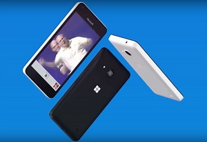 Windows 95 Mobile, come sarebbe la vita con uno smartphone Windows e Clippy