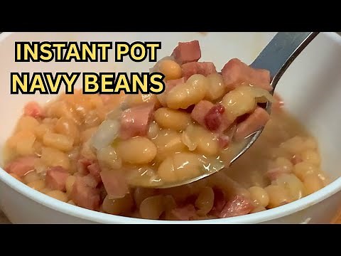 INSTANT POT NAVY BEANS WITH HAM