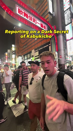 The “Toyoko Kids” are a group of young boys and girls who gather around the iconic Godzilla statue area in Kabukicho, Shinjuku. They are known for their unique fashion style but have also garnered negative attention due to their involvement in criminal activities, incidents of violence, and suicide. Although most people and tourist guides advise avoiding them at all costs, we believe there is value in understanding their situation and knowing their stories. Our interviews with a member of the “T