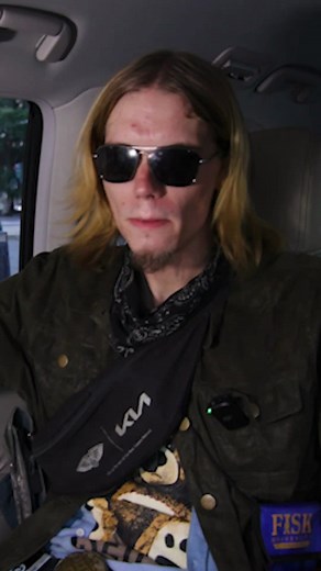 His mom died in his arms... This is the reality of drug addiction. #RecoveryJourney #RawStories #LifeOnTheStreets