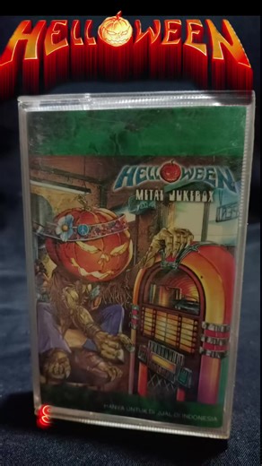 hellowen space oddity#helloween #yfpシforyou #kasetjadul #fyp