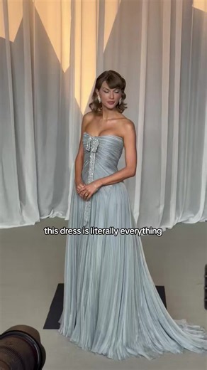 the shape and the color omg || #taylorswift #swiftie #swifttok #taylornation