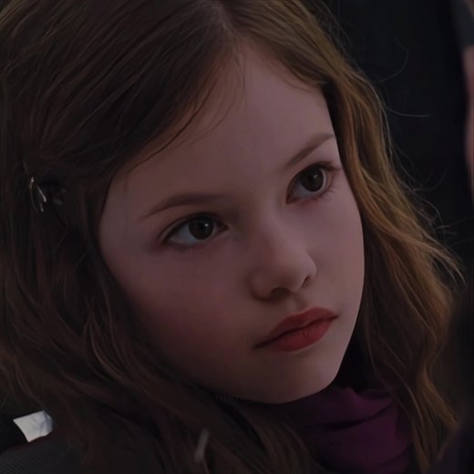 Renesmee: The Heart of the Cullen Family in Twilight