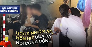 Ảnh, video phản cảm: Nhiều nam sinh vô tư hôn hít, sờ soạng bạn gái quá đà trong quán nước trước cổng trường