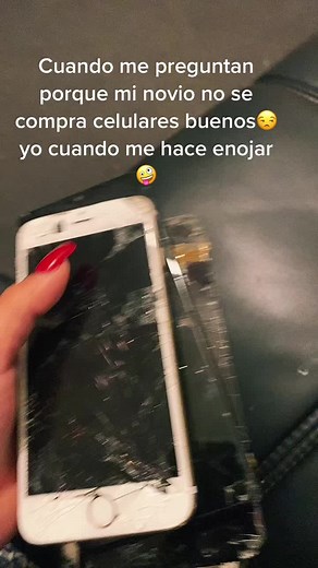 Cracked Phone Screen Causes and Solutions Explained