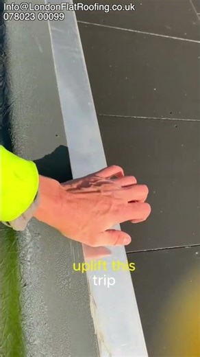 Did a roofer or builder install this new roof? #londonroofsurveyor