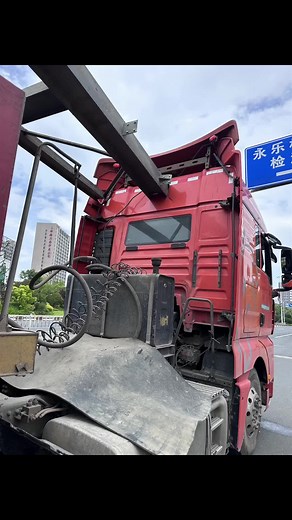 #trucksoftiktok #truckdriver #truckgirl #femaledriver #trucklife #foyou #trucker