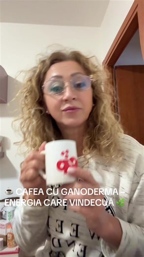 ☕✨ CAFEA CU GANODERMA – GUSTUL ENERGIEI PURE ✨☕ Transformă fiecare dimineață într-un moment de echilibru și inspirație. Nu este doar o cafea — este o experiență care te ajută să te simți bine din interior. Cafeaua cu Ganoderma combină aroma intensă a boabelor fine cu puterea extraordinară a ciupercii Ganoderma Lucidum, supranumită „Elixirul vieții”. O ceașcă plină de vitalitate, claritate și stare de bine. ⸻ 🌿 Beneficiile Cafelei cu Ganoderma: \t•\t🌱 Detoxifică organismul și elimină toxinele a
