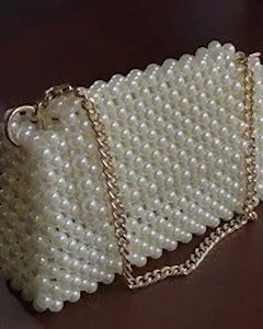 195K views · 700 reactions | How to make a pearl beaded bag! ✨ | MetDaan Nails | Facebook