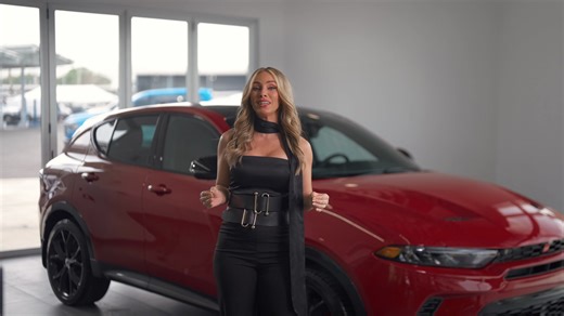 ¿Ya conoces todo lo que puedes hacer con Dodge Connect?🚘 Desde chequear la batería hasta verificar la presión de las gomas y activar SIRIUSXM con solo un toque. Natalia Rivera te enseña cómo sacarle el máximo a tu app 📲✨ #UConnect #DodgePR | Dodge Puerto Rico