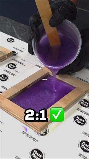 🚨 THE BIGGEST MISTAKE YOU CAN MAKE WITH EPOXY: GETTING THE RATIO WRONG We tested it with Liquid Glass Deep Pour Epoxy and here’s what happened: 🟣 Correct 2:1 ratio = strong, solid, durable. 💚 Wrong 1:1 ratio = soft and bendy. 🔵 Wrong 1:2 ratio = never cured, stayed gooey like melted candy. That’s the danger—off-ratio epoxy might look cured, but it won’t perform. For small art you might not notice, but for river tables or furniture it can destroy your project. 💡 Rule: Always mix 2:1. The rig