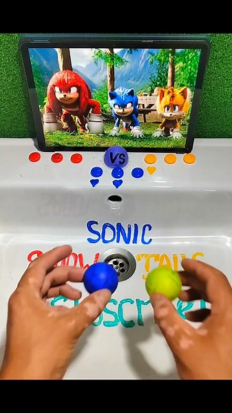 👉 Sonic vs Shadow vs Tails 😱 ONE OF THEM BETRAYED THE TEAM! 🔥💀 #sonic #shadow #shorts 🚀