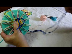 Making A Daisy Using a Vintage Flower loom - A Tutorial - Part 1