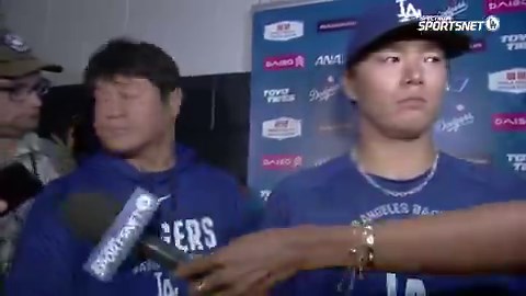 山本由伸、試合後インタビュー！↓・どのように修正した？「初回、少し力みすぎたと思って、まあそこが1番難しいですけど、ちょうどいい力感を探しながら掴んでいきました」・本日は空振り三振が多かったが「ストライクを取りに行くような、入れに行くようなフォームじゃなくて、　しっかり自分のフォームで投げ込んでいけたので、それが結果的に強さだったり、いい変化につながって三振が増えたかなと思います」