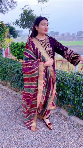 Kyon Ki Itna Pyar Tumko - Bollywood Love Song