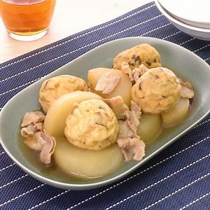 優しい味わい♪ がんもどきと豚バラの煮物のレシピ動画・作り方 | デリッシュキッチン