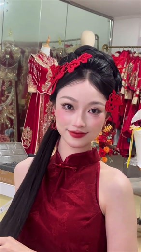 Bride's Dream Come True: Discovering My Soulmate Makeup Artist at a Chinese Wedding