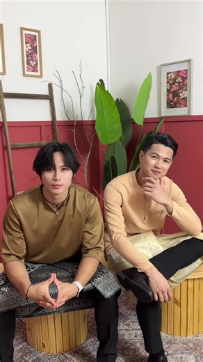 Rustic Concept Raya Studio 2026 @ Aioki Studio 🤎✨ Simple, warm & aesthetic untuk family raya photo! Bah book kamurang awal sebelum slot full ya! Click link di bio atau WhatsApp kami 📲 014-787 2326 #aiokistudio #selfphotostudiokk #itccmallpenampang #Rayastudio2026 @RMWTALENTTEAM