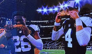 Nothing Beats The Thanksgiving Schedule of the Parade, Dog Show, Football, Food & Napping