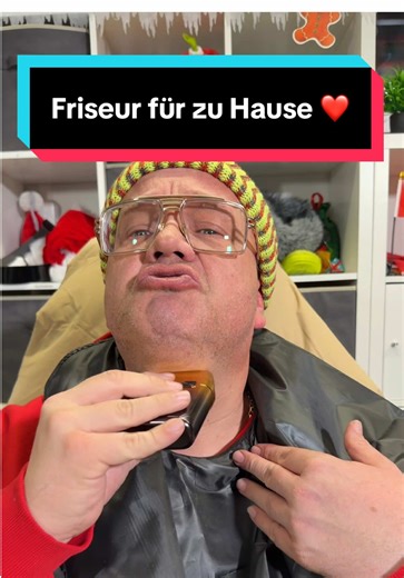 💈✂️ Komplettes Barber-Rasierset – gepflegt in Minuten ✂️💈 Mit diesem Profi-Rasierset für Männer hast du alles in einem: Haarschneider, Barttrimmer, Folienrasierer und verschiedene Aufsätze für jede Länge. Perfekt für Fade Cuts, Konturen, Bart-Style und glatte Rasur – ganz bequem zuhause, ohne Friseurtermine. Das LED-Display zeigt den Akkustand, und die leistungsstarken Klingen sorgen für saubere Ergebnisse bei jedem Schnitt. ✅ Für Haare & Bart ✅ Präzise Kanten & glatte Rasur ✅ Starkes Set auch