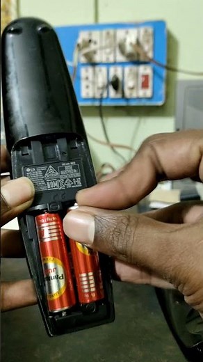 How to Change a Battery in LG Magic Remote #Shorts