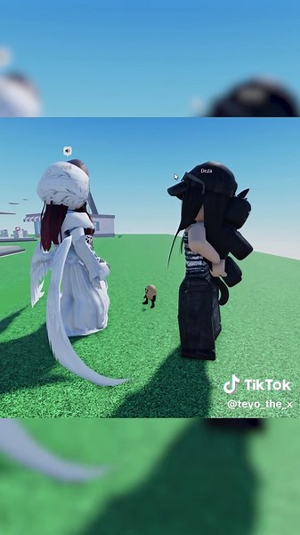 Stop following me! #roblox #robloxfunny #fyp #core #cringe #edaters #micup