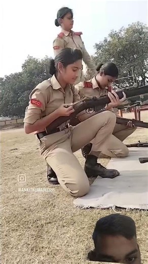 हमारे पापा हमरा खातिर ईमान दामाद लोजल 🤔 #army #armylover #ncclove