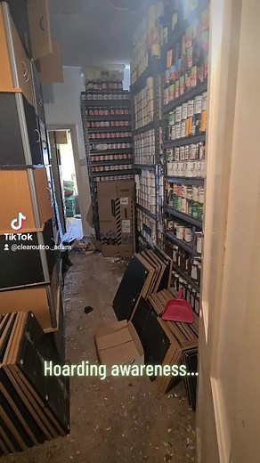 🏠✨ Breaking Free from Hoarding: Let's talk about the impact of hoarding on individuals and families in the UK. It's estimated that around 1-2% of the UK are affected by hoarding tendencies, and the challenges it poses can be overwhelming. 💪🧹 The Clearout Company is your partner in reclaiming space and restoring peace of mind. Our team understands the sensitivity of hoarding situations and is here to provide empathetic and professional support. Don't let clutter control your life – take the fi