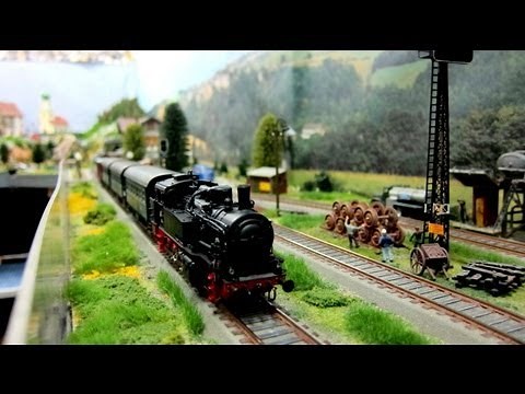 Maqueta de tren escala H0