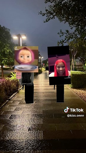 Exploring Love Between Two Vampires in Roblox Story