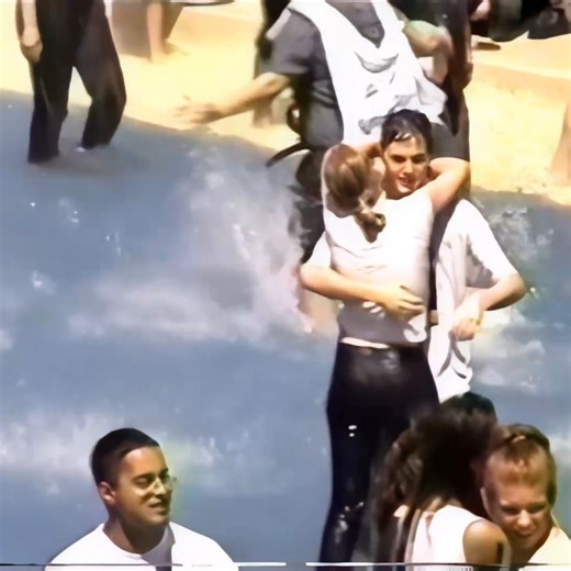 Wamtec Wetlook on Instagram: "#wetlook fun @ https://wetlookpublic.com"