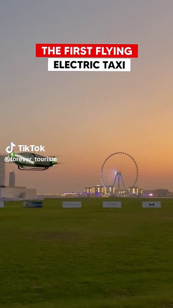 World's first Flying Car 😱🤙 #flyingcars #flyingcar #flying #cars #evtol #future #drones #flyingtaxi