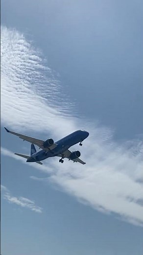 Breeze Airways A220-300 [N229BZ] Landing at San Diego International Airport