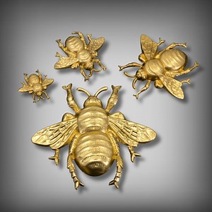 Unplated Brass Bumble Bee Stamping - Choose Your Size - Etsy