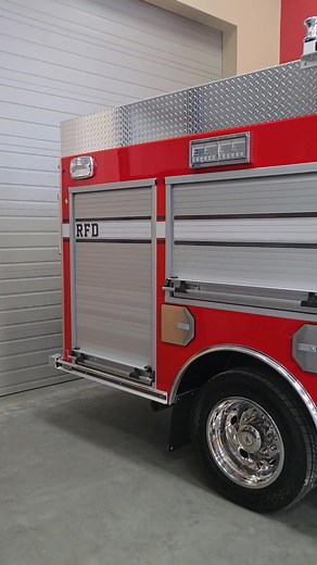 131K views · 2.1K reactions | Mini Pumper! #firetrucksofamerica #firefighters #firedepartment #firetruck | Midwest Fire | Facebook