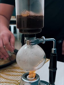 3.7K views · 136 reactions | 1st Time Witnessing Coffee Making Process using Vacuum Pot (VacPot) or also known as Siphon Coffee Maker by Greatea Smart Cafe. It was astonishing! The result was incredibly amazing - the aroma, the taste, the whole experience. I love it! Every coffee lover MUST TRY IT! | Ami Gani | Facebook