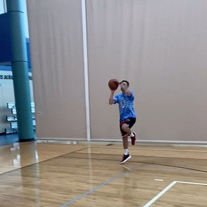 109K views · 166 reactions | Working off a Through the Legs Push  #tylerrelphbasketball #basketball #nba #training | Tyler Relph Basketball Skills Training | Facebook