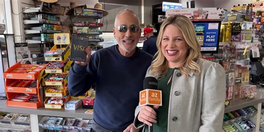 Shoppers surprised with $100 gift cards at Phoenix gas station on NYE